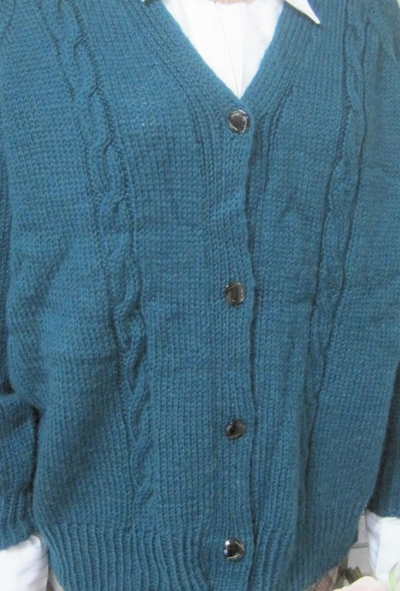 カーディガン　ウール100％手編みなのに安価　ゆったりサイズ　KS022 3枚目の画像