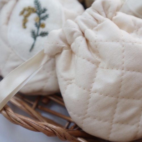 アンティークキルトトップリメイク巾着ミニポーチ　ダブルウエディング アンティークキルトトップリメイク巾着ミニポーチ ダブルウエディング