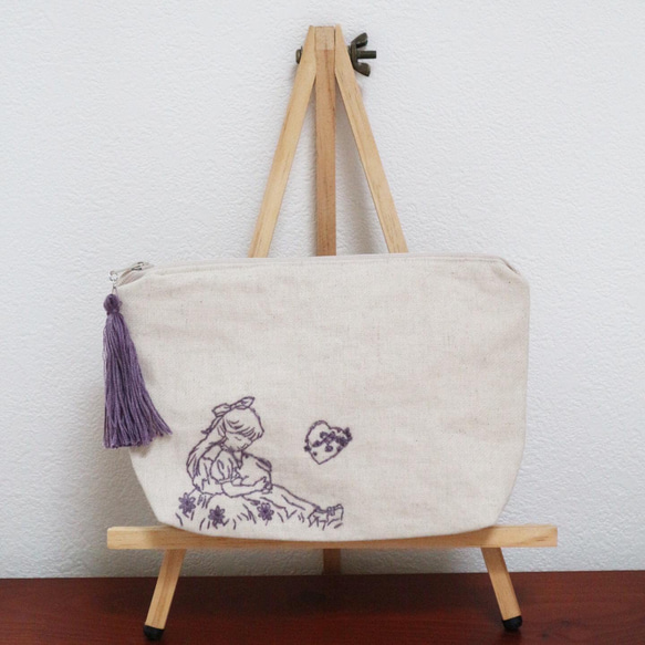 【イニシャル変更可】姉妹の刺繍ポーチ 4枚目の画像