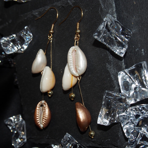 【驚きの値段で】 数量限定ハンドメイド2019✴︎上品な貝殻ピアス 海/夏/貝殻/貝 アクセサリー