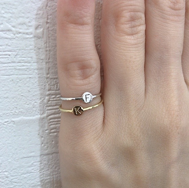 ⭐︎K18 18金リング⭐︎ イニシャルあり 楽天市場】地金 イニシャル ネーム リング 指輪 18金 18K K18 10