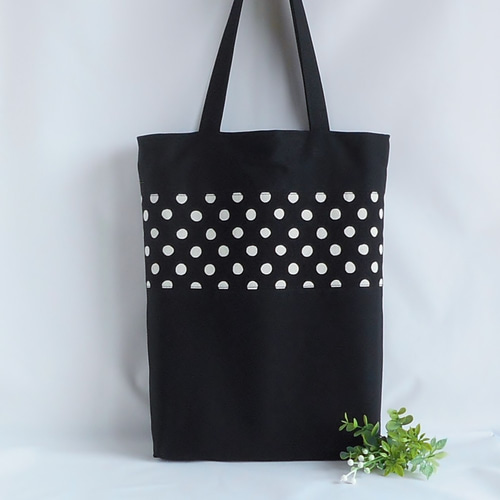 25 ハンドメイド　チェリーレッスンバッグ 水玉　ドットフリルバッグ　黒 25 ハンドメイド チェリーレッスンバッグ 水玉 ドットフリル