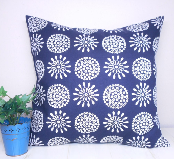 陶器柄のクッションカバー（ネイビー）◇再販◇ クッション