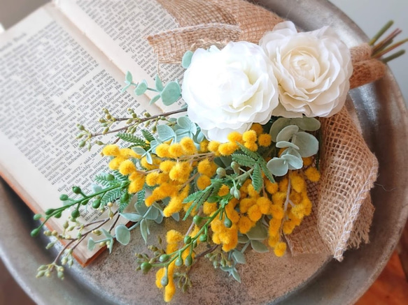 ミモザとユーカリとラナンキュラススワッグ / 母の日、お祝いギフト