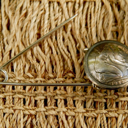 ＃B64 Deutsche（旧西独）Coin Brooch 3枚目の画像