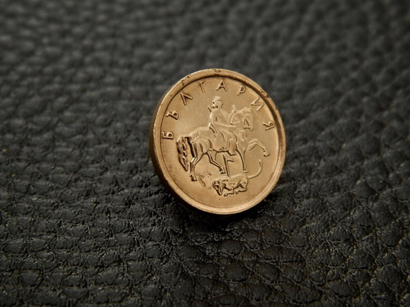 #L2  Bulgaria Coin Lapel Pin 1枚目の画像