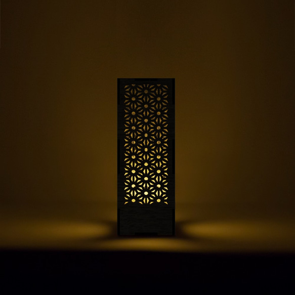 ミニ行灯 麻の葉 - 置き型照明 Mサイズ ウォルナット 3枚目の画像