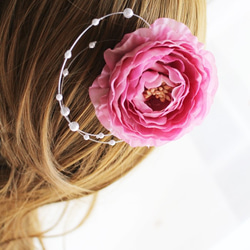 入学式 卒業式 卒園 入園 髪飾り ラナンキュラス 造花 フォーマル シンプル 上品 コサージュ ピンク 3枚目の画像