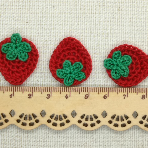 いちごのモチーフ＊赤＊6枚 ワッペン・アップリケ amimia 通販  