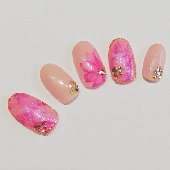 Poppink Flower ♡ネイルチップ♡ショッキングピンクの大人フラワー 3枚目の画像