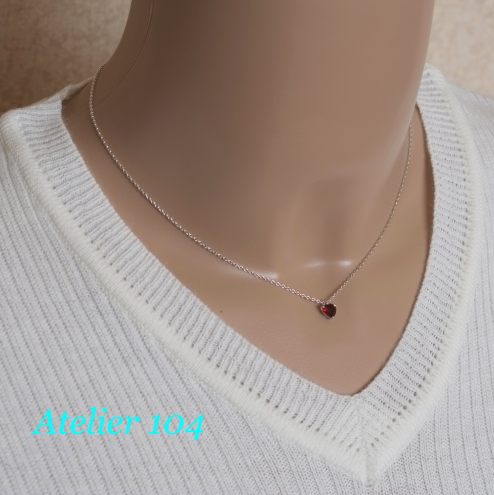 ガーネット　プチペンダント