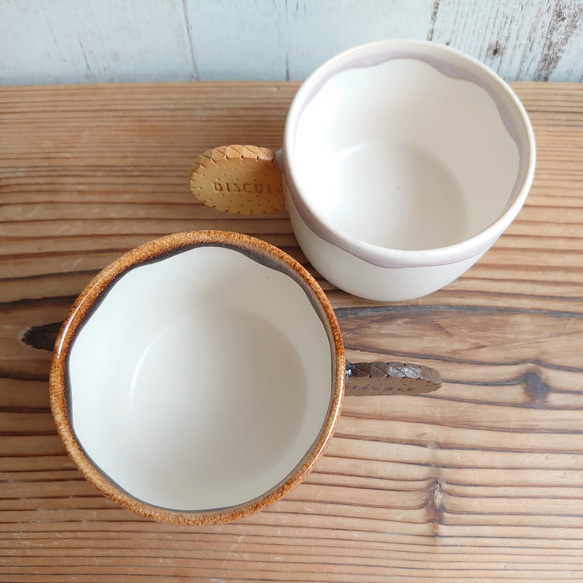 ペアマグカップ   白色  (茶色:チョコビスケット、桃色:ビスケット) 4枚目の画像