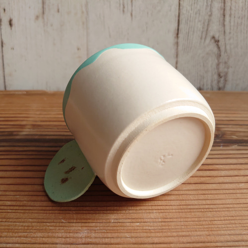 tama10 マグカップ クッキー お菓子の持ち手マグカップ チョコチップクッキーマグカップ ホワイト/空色 マグカップ