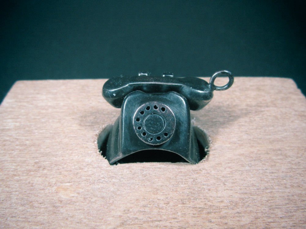 「クロデンワ」リング＆ネックレス