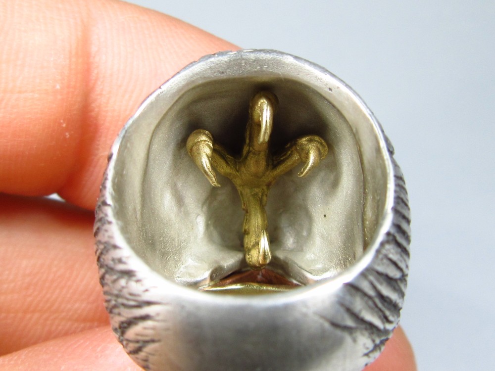 「タカ」リング