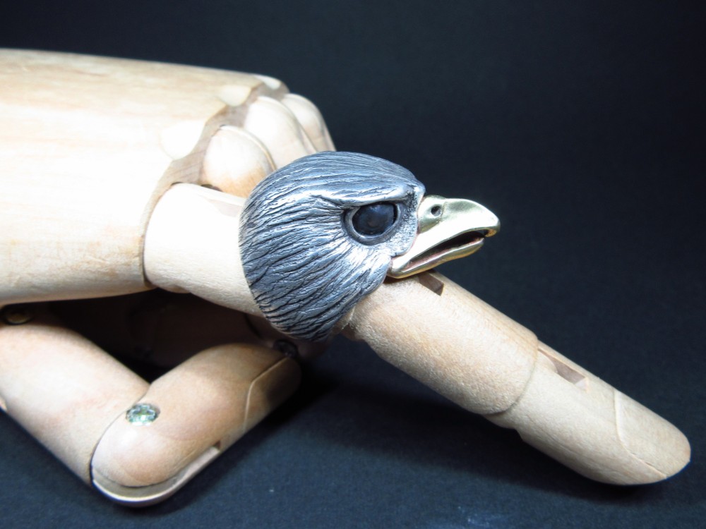 「タカ」リング