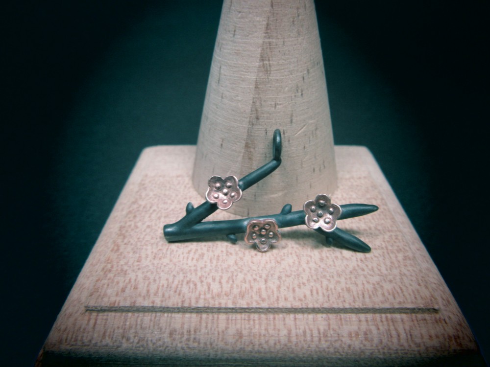 「ウメ」ネックレス　～紅～