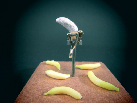 「バナナ」ネックレス 1枚目の画像