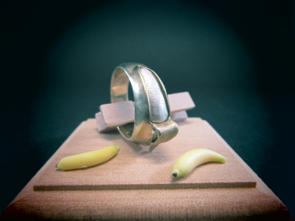 「バナナ」リング