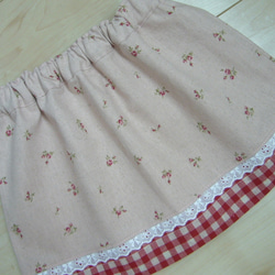 小さな花柄のスカート　９０ｃｍ　 2枚目の画像