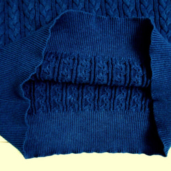 ◆天然灰汁発酵建て　本藍染◆　コットンカシミヤ　ケーブル編みセーター 5枚目の画像