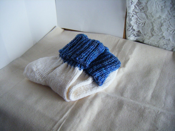 手編みの靴下 コットン素材 ① 2枚目の画像