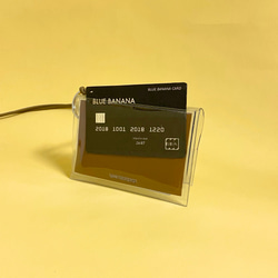 藍色香蕉 ID 卡套/透明 x 棕色鈕扣 第3張的照片