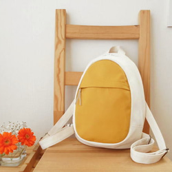 たまご型リュック・マスタード×オフホワイト 3枚目の画像