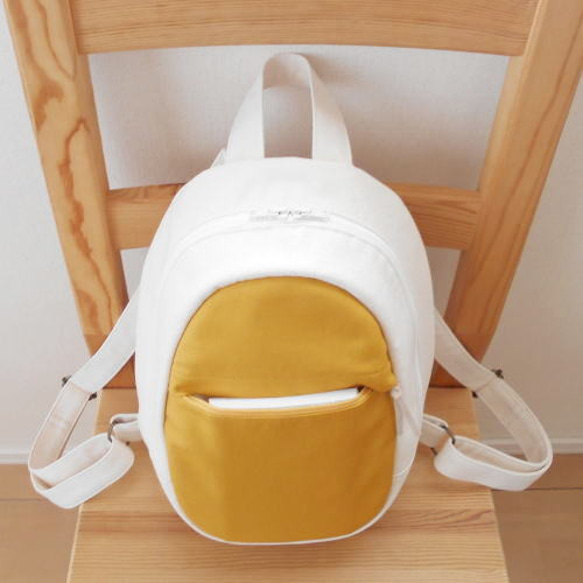 たまご型リュック・マスタード×オフホワイト 5枚目の画像