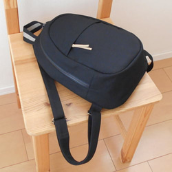 たまご型リュック・ブラック 4枚目の画像