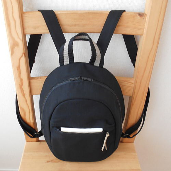 たまご型リュック・ブラック 5枚目の画像