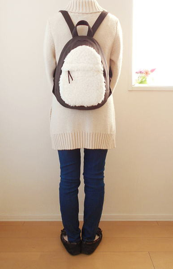 冬のたまご型リュック・ブラウン 2枚目の画像