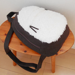 冬のたまご型リュック・ブラウン 4枚目の画像