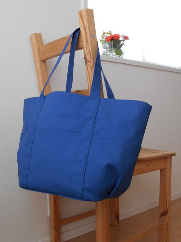 大きなトートバッグ・ブルー 2枚目の画像
