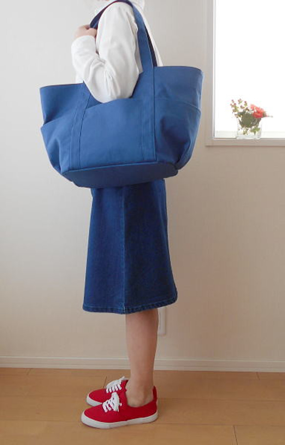 大きなトートバッグ・ブルー 3枚目の画像