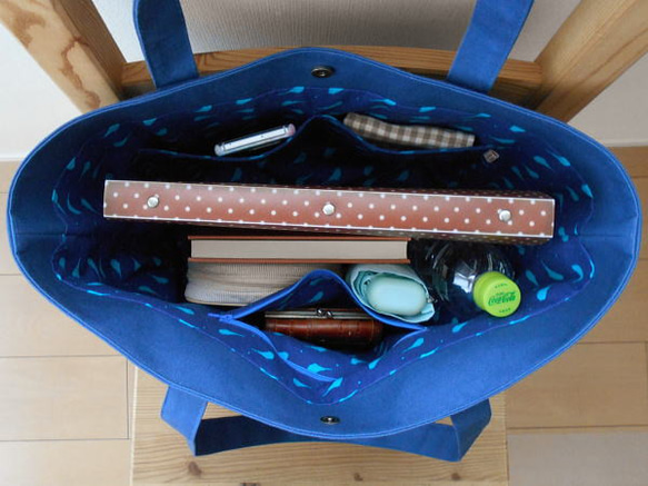 大きなトートバッグ・ブルー 6枚目の画像