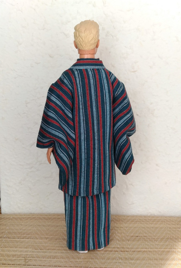 ◼値下げ中！「青緑の縞柄の着物」30cm男子ドール着物と羽織り 3枚目の画像