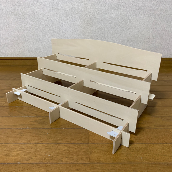 組立式ひな壇ディスプレイ棚【シナベニア570mm3段／4段】 3枚目の画像