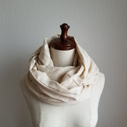 ダブルスラブガーゼ　スヌード　コットン　バニラミルク 2枚目の画像