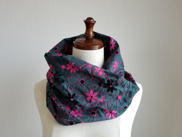 花柄　刺繍　スヌード　春夏 1枚目の画像