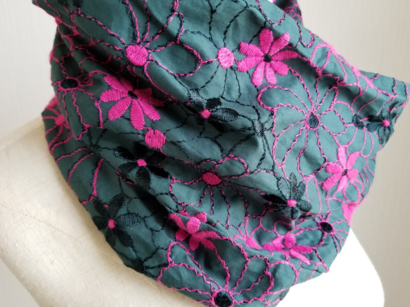 花柄　刺繍　スヌード　春夏 3枚目の画像