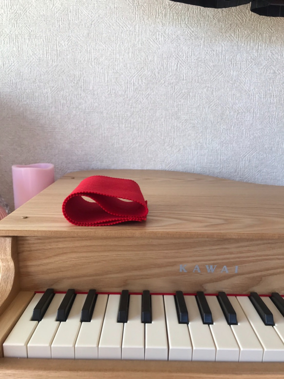 トイピアノ　ミニピアノ　赤 カバー 2枚目の画像