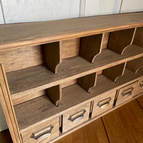 アンティーク風・壁掛けディスプレイ棚 壁掛けラック・ウォール