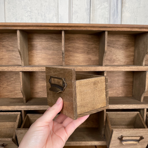 アンティーク風・壁掛けディスプレイ棚 壁掛けラック・ウォール