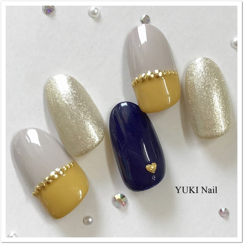 ネイビー×マスタードイエローの秋冬カラー ネイルチップ（つけ爪