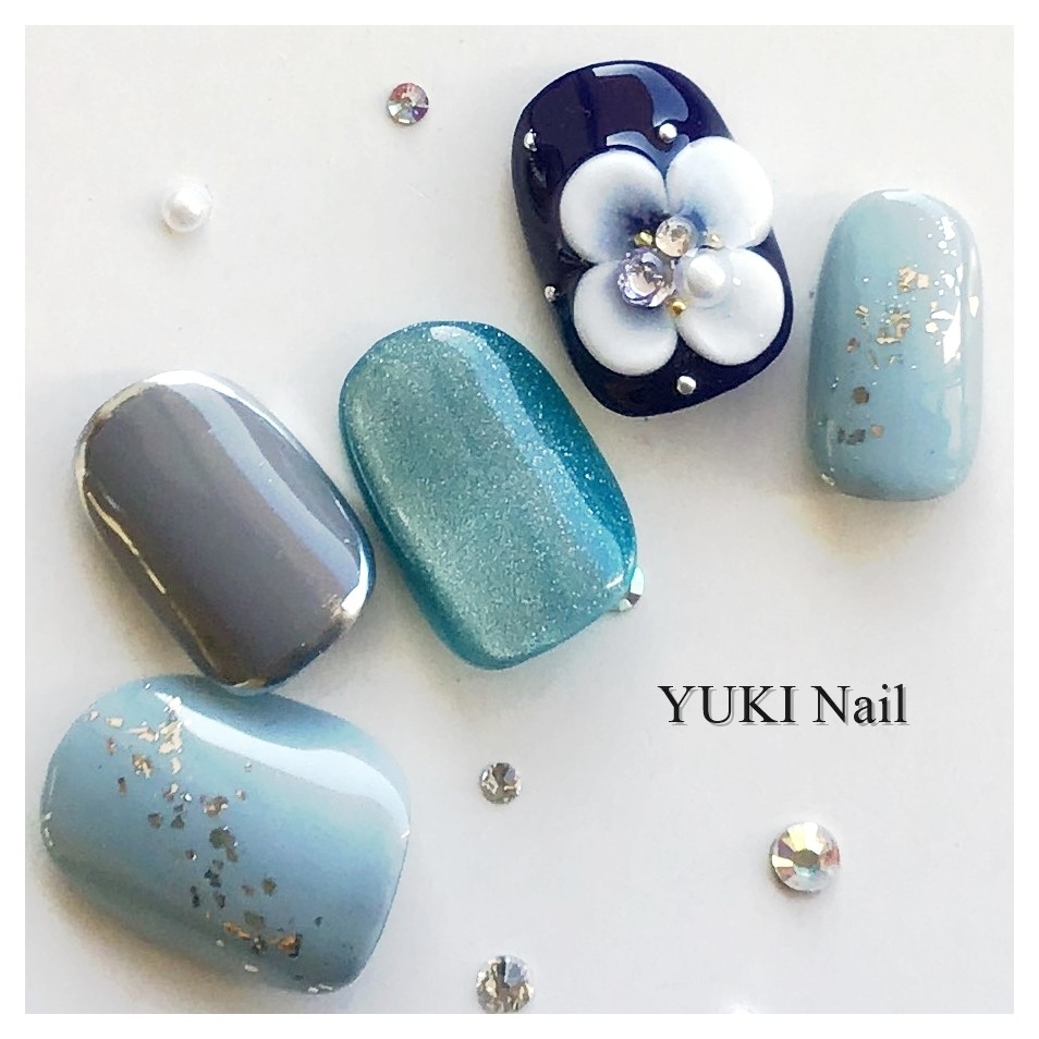 ブルーのマグネットネイル ネイルチップ（つけ爪） yuki-nail