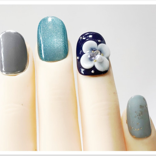 ブルーのマグネットネイル ネイルチップ（つけ爪） yuki-nail