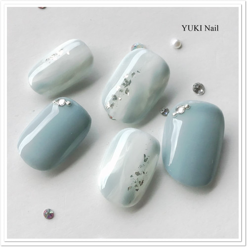 くすみブルーのマーブルネイル ネイルチップ（つけ爪） yuki