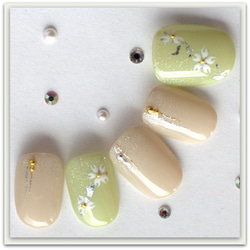 Green x Beige Sakura Nail / Nail Tips / Nail / Elegant / Gorgeou 第2張的照片