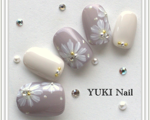 【現品】個性的 ネイルチップ 個性派 雪　ドールフェイス 0_c9f5856cd410916c0a81828d73fb